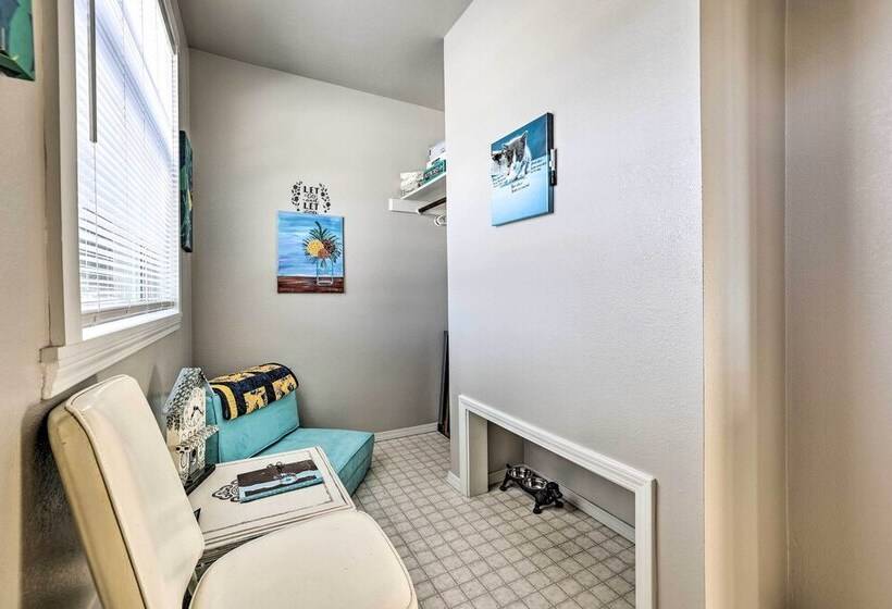 The Diamond Bungalow    Cozy Caldwell Home!