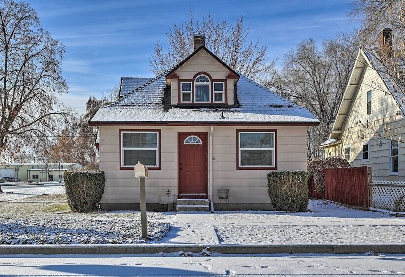 The Diamond Bungalow    Cozy Caldwell Home!