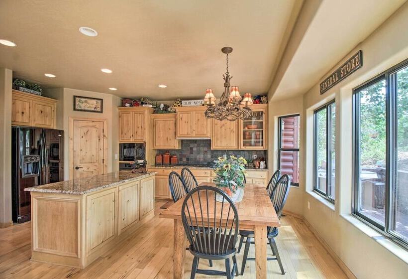 Torreon  Crow S Nest  Mountain Home W/ Views!