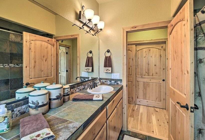 Torreon  Crow S Nest  Mountain Home W/ Views!