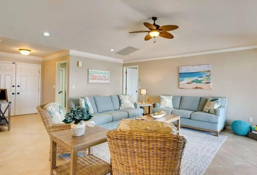 Waterfront Cape Coral Home W/ Pool & Gulf Access