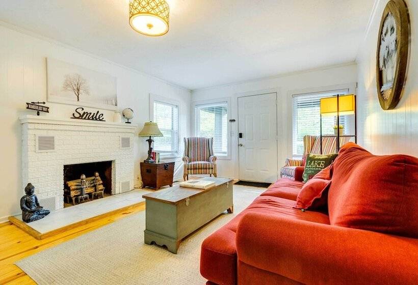 Waterfront Hot Springs Oasis 6 Mi To Downtown!