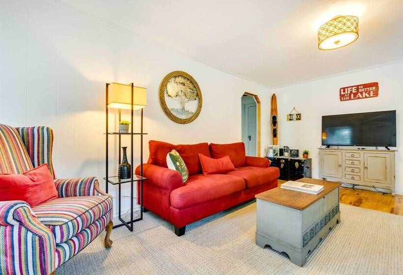 Waterfront Hot Springs Oasis 6 Mi To Downtown!