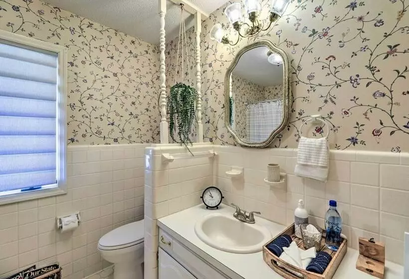 Waterfront Pine Knoll Shores Gem W/ Boat Dock