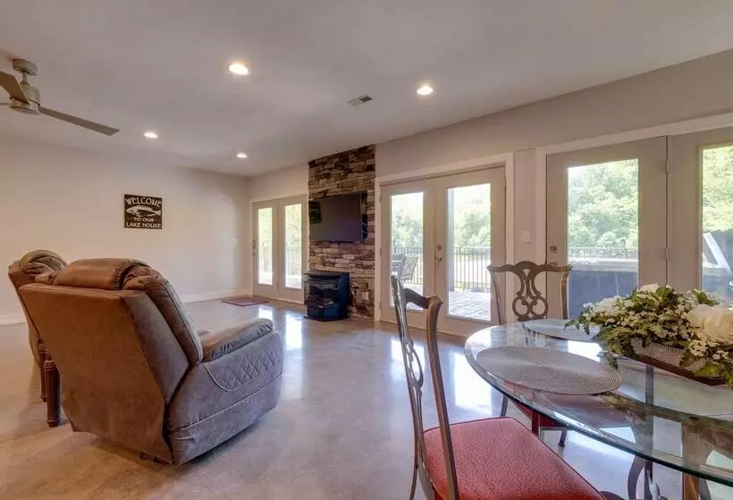 Waterfront Smith Mountain Lake Home W/ Boat Dock!