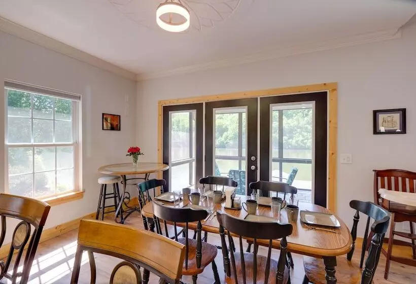 Waterfront Smith Mountain Lake Home W/ Boat Dock!