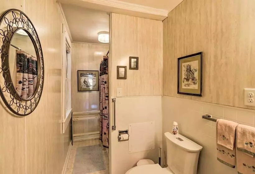 Waynesville Creekside Cottage: Outdoor Relaxation!