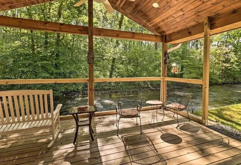 Waynesville Creekside Cottage: Outdoor Relaxation!