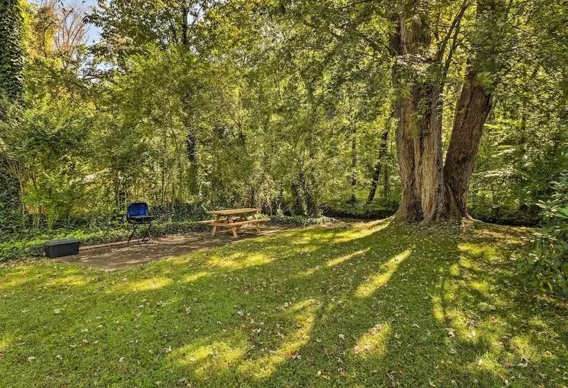 Waynesville Creekside Cottage: Outdoor Relaxation!
