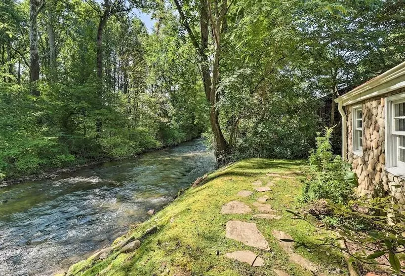 Waynesville Creekside Cottage: Outdoor Relaxation!