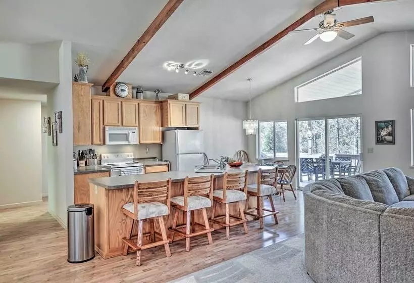 Woodsy Groveland Cabin W/ Deck < 3 Mi To Lake