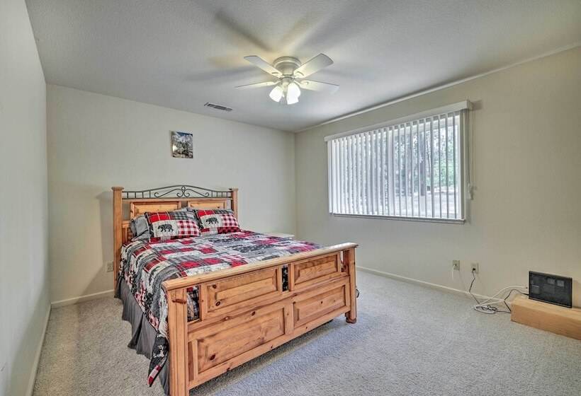 Woodsy Groveland Cabin W/ Deck < 3 Mi To Lake