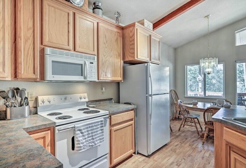 Woodsy Groveland Cabin W/ Deck < 3 Mi To Lake