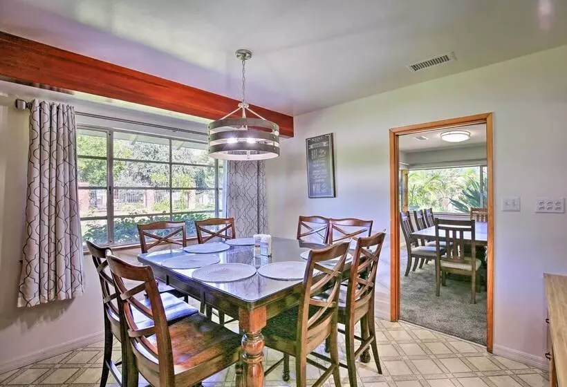 Beautiful Whittier Home W/ Pool & Gas Grill!