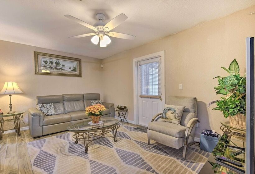 Spacious Bradenton Duplex, 10 Mi To Coquina Beach!