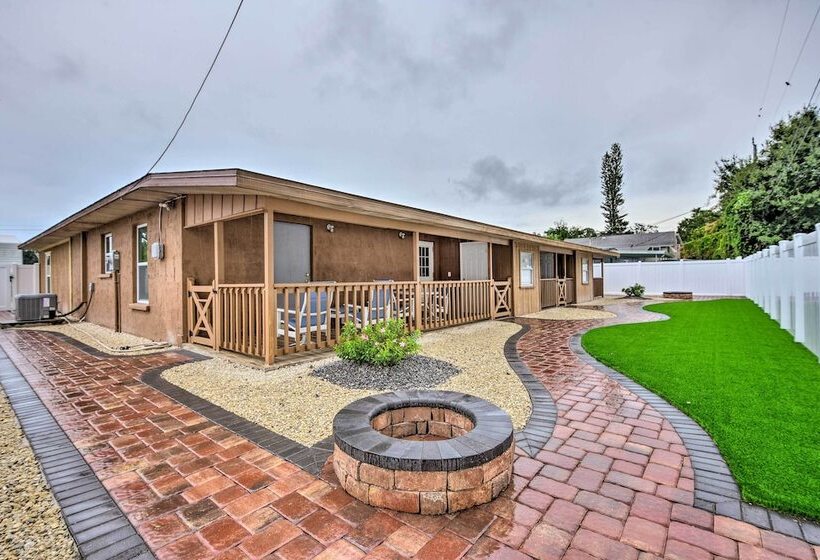 Spacious Bradenton Duplex, 10 Mi To Coquina Beach!