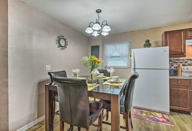 Spacious Bradenton Duplex, 10 Mi To Coquina Beach!