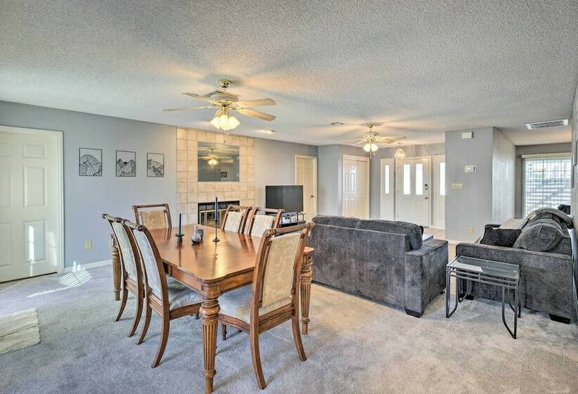 Bullhead City Home W/ Game Room!