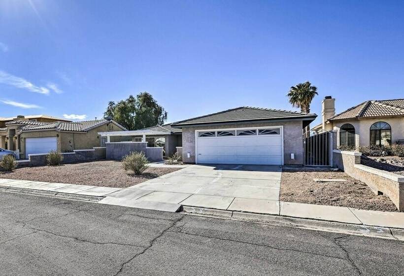 Bullhead City Home W/ Game Room!