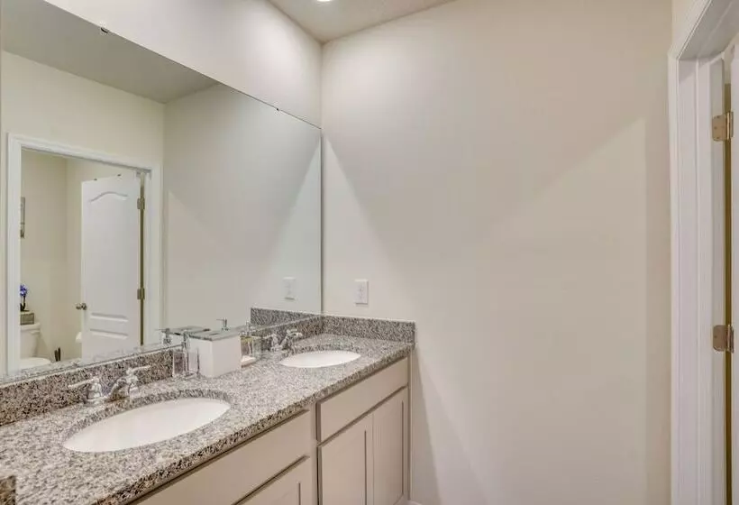 Haines City Home W/ Pool Access ~ 25 Mi To Disney!