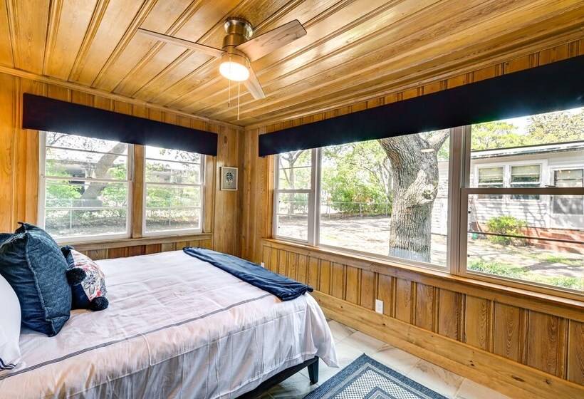 Chic Historic Myrtle Beach Cottage: Steps To Beach