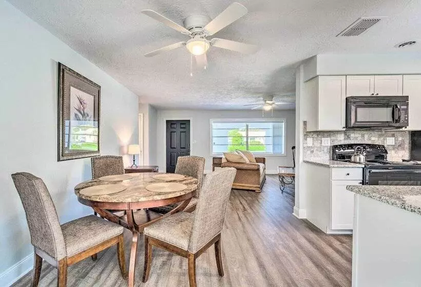 Contemporary Beverly Hills Gem W/ Sun Room!