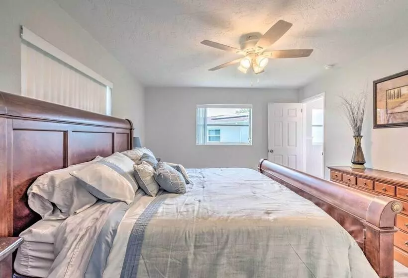 Contemporary Beverly Hills Gem W/ Sun Room!