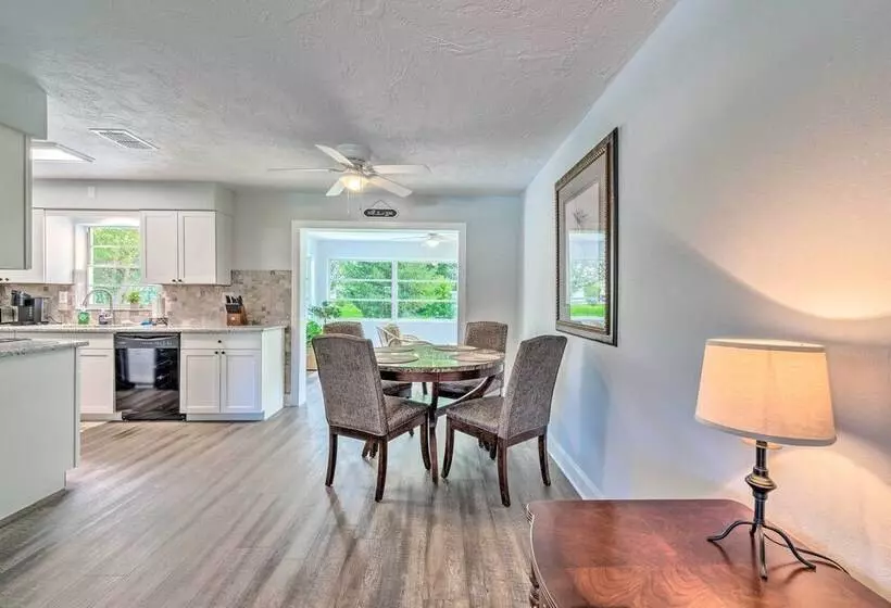 Contemporary Beverly Hills Gem W/ Sun Room!