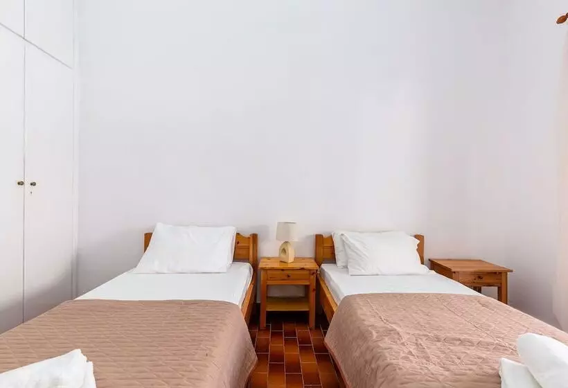 Dany Apartments By Estia