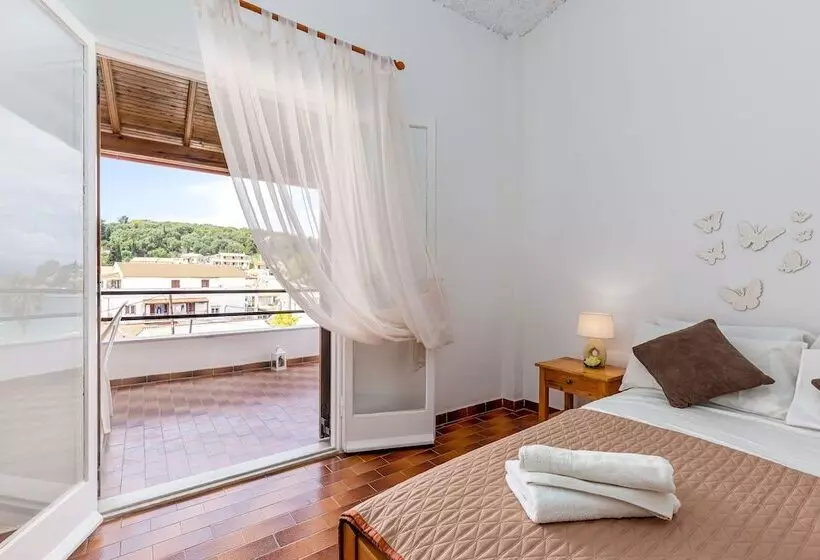 Dany Apartments By Estia