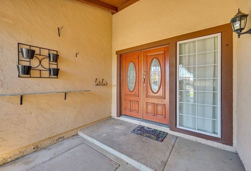 El Cajon Oasis W/ Backyard 17 Mi To Dtwn San Diego