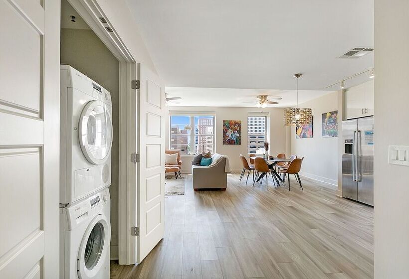 Exquisite 4 Br Condo In New Orleans