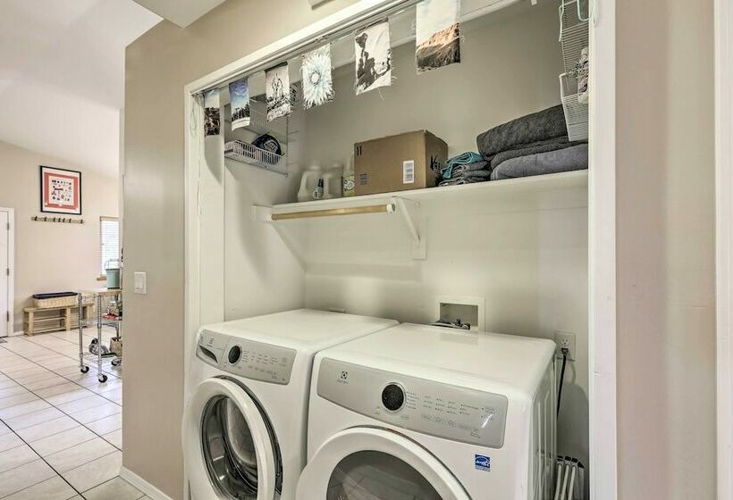 Forested Flagstaff Getaway: Garden, Gas Grill