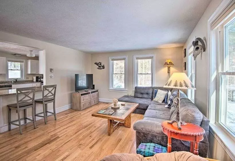 Gilford Home W/ Forest View, By Lake Winnepesaukee