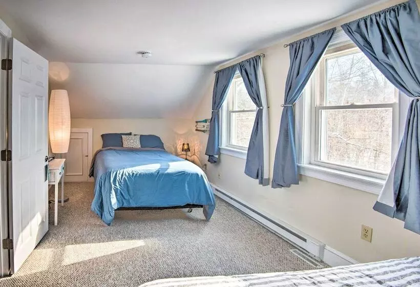 Gilford Home W/ Forest View, By Lake Winnepesaukee