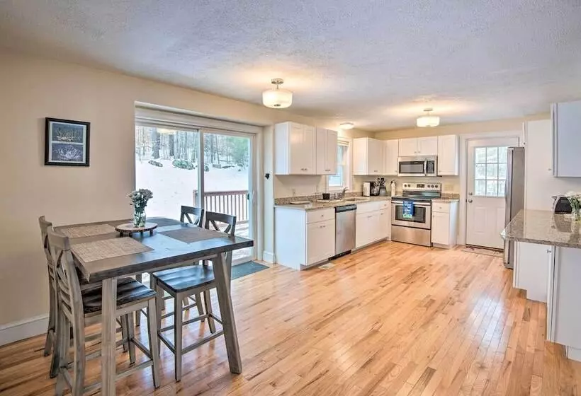 Gilford Home W/ Forest View, By Lake Winnepesaukee