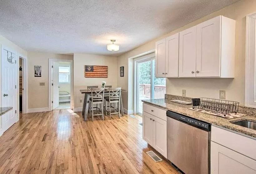 Gilford Home W/ Forest View, By Lake Winnepesaukee