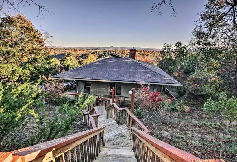 Home With Wraparound Deck + Blue Ridge Mtn Views!