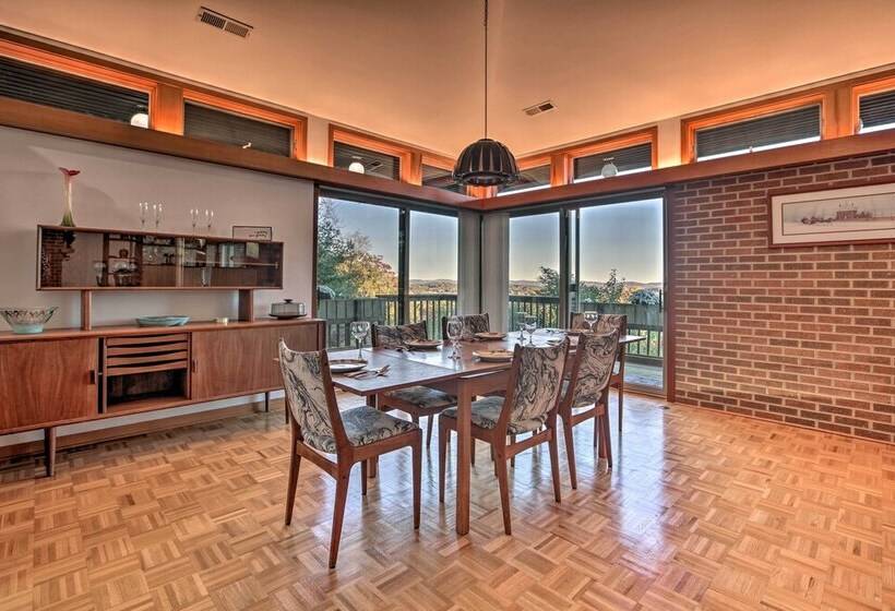 Home With Wraparound Deck + Blue Ridge Mtn Views!