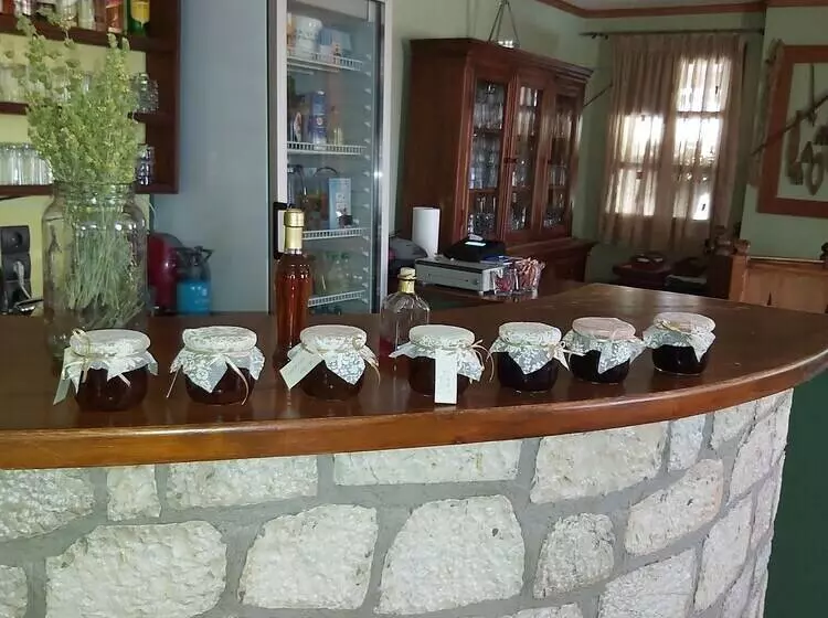 ホテル Arxontiko Vogiarou