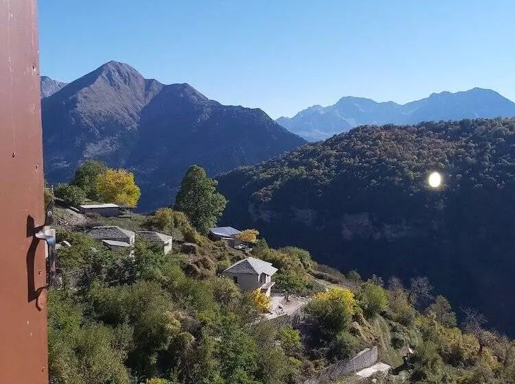 ホテル Arxontiko Vogiarou