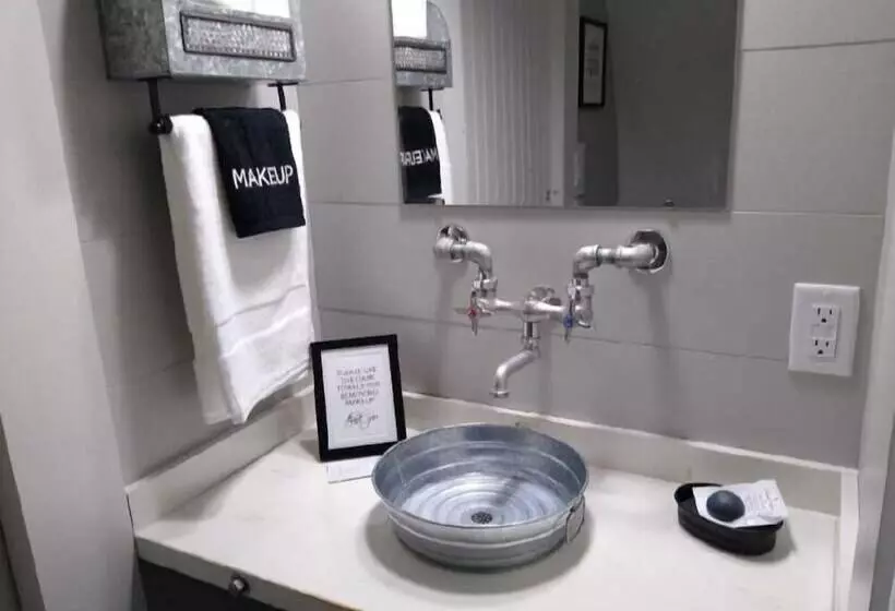 Hotelli Country Dome Suites