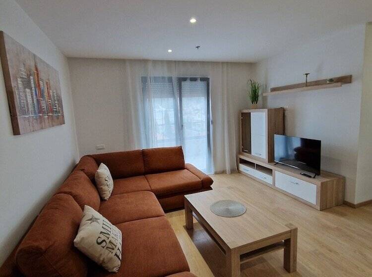 בית מלון כפרי Dubrovnik Skyline Apartments