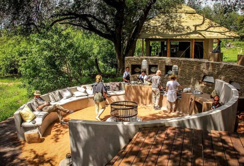 هتل Koro River Camp