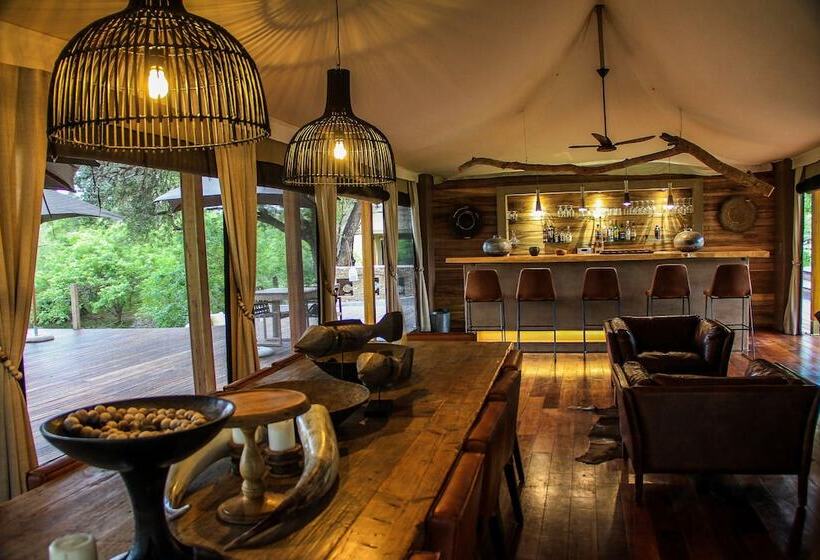 هتل Koro River Camp