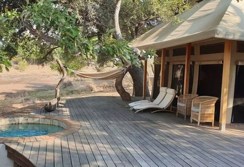 هتل Koro River Camp