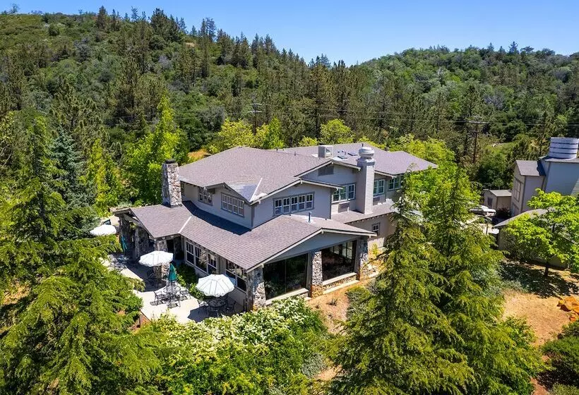 Hotelli Orchard Hill