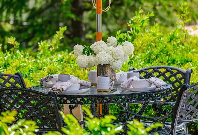 Hotelli Orchard Hill