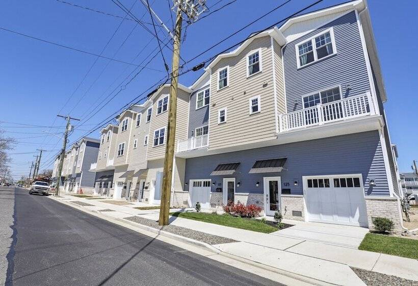 Отель Seaport Oasis