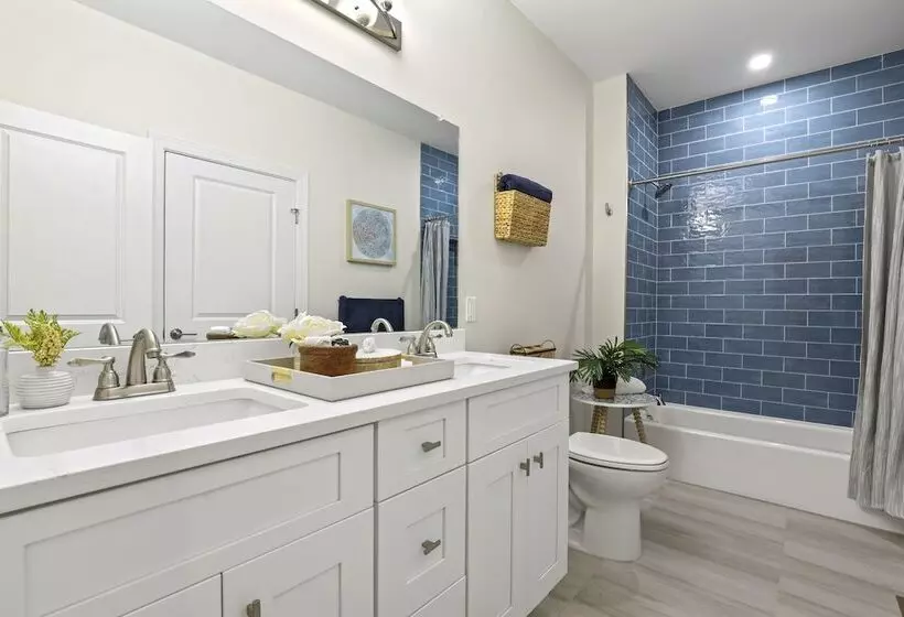 Hotelli Seaport Oasis